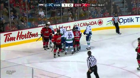 Vancouver Canucks Vs Calgary Flames 29 12 2013 YouTube