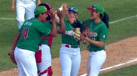 La selección mexicana de béisbol femenil consigue victoria histórica