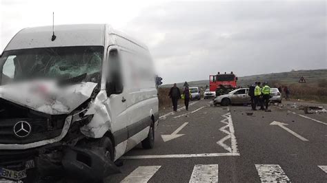 Accident Cu Trei Ma Ini N Jude Ul Mure Trei Persoane Au Ajuns La