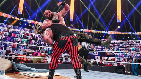 The Monster Braun Strowman Vs The Fiend Bray Wyatt Universal