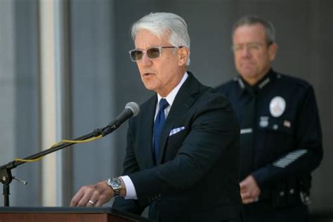 Lapd Chief Stands With Embattled D A George Gascón As Others Attack