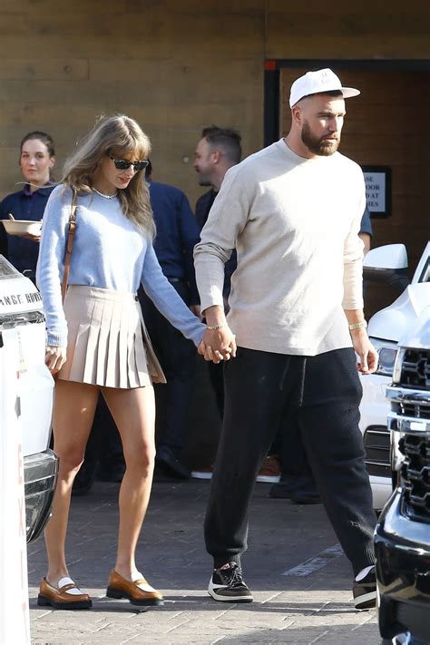 Taylor Swift And Travis Kelce Were Spotted Holding Hands On A Lunch