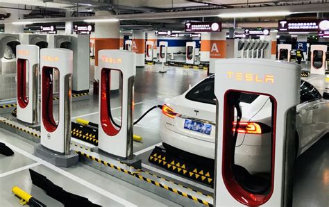 First Look At Worlds Largest Tesla Supercharger Station In Shanghai China