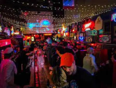 Best Dive Bars In South Bend Where To Find Cheap Drinks And Good Times