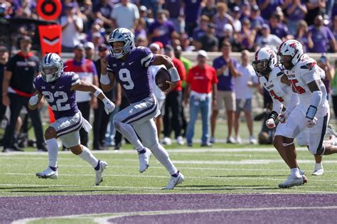 Explosive Qb Adrian Martinez No Kansas State Meet Iowa State