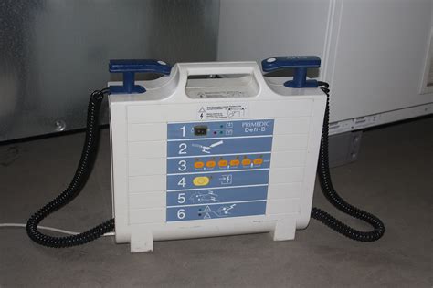 Defibrillator Metrax Primedic Defi B