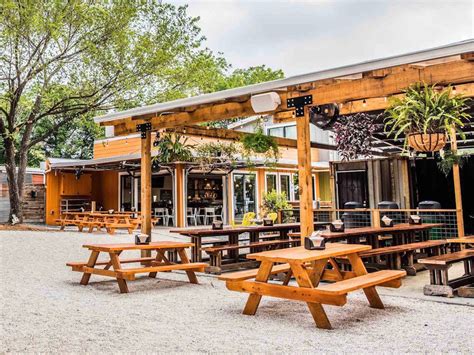 The Best Outdoor Patios And Backyards At Austin Restaurants And Bars ...