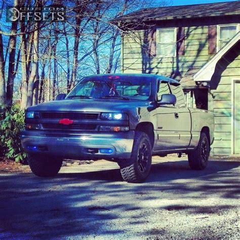 Wheel Offset 1999 Chevrolet Silverado 1500 Slightly Aggressive Leveling Kit Custom Rims