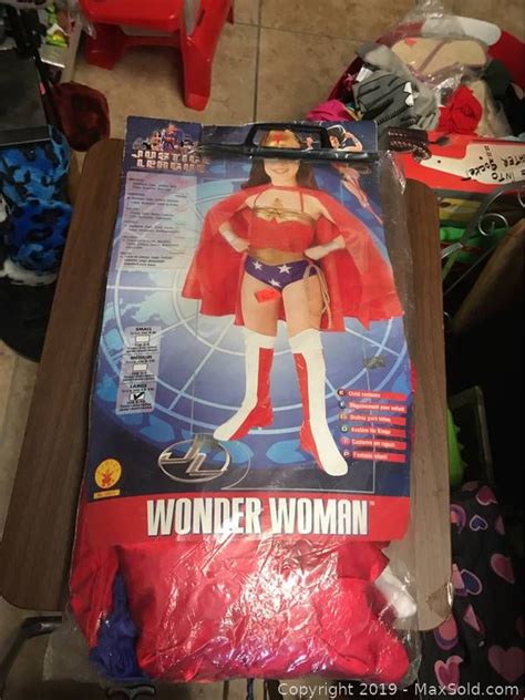 Wonder Woman Costume A