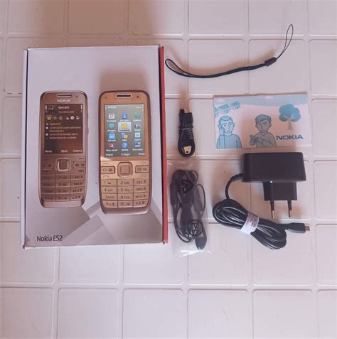 Nokia E 52 ( Нокия Е 52 ) + ориг. зарядно + ориг. кутия - Чисто нов гр ...