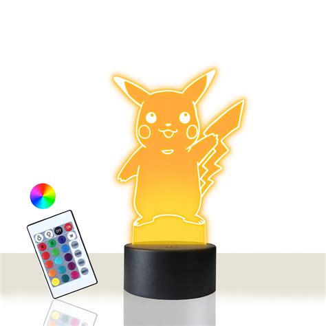 Lampka Nocna Stołowa 3D LED Statuetka Pikachu Bajka Na Prezent dla