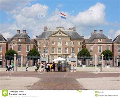 Het Loo Palace - Paleis Het Loo - Royal Palace Apeldoorn - Netherlands ...