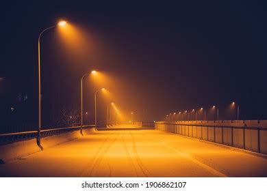 25,069 Street Lamp Snow Images, Stock Photos & Vectors | Shutterstock