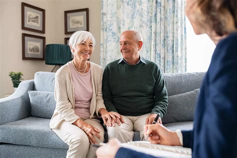 5 Reasons Seniors Resist Moving To A Senior Living Community But Really