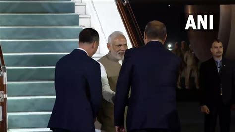 Sco Summit समरकंद पहुंचे पीएम मोदी एससीओ समिट में लेंगे हिस्सा पुतिन