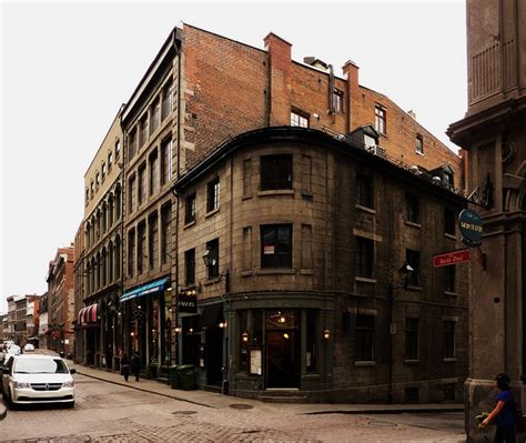 Vieux Montr Al Mai Coin Sud Est Des Rues Saint Paul Et Saint