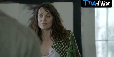 Diana Glenn Underwear Scene In Jack Irish Black Tide TNAFlix Porn Videos