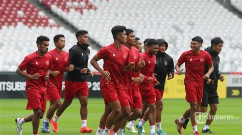 Puncak Klasemen Grup A Piala Aff Menanti Timnas Indonesia Gilas