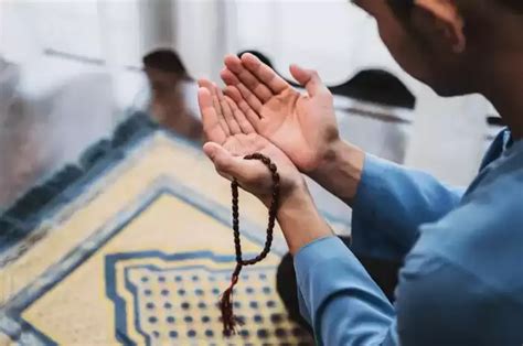 Doa Setelah Sholat Fardhu Singkat Mustajab Lengkap Dengan Artinya