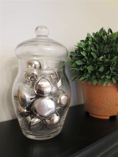 51 Ideas To Use Jingle Bells In Christmas Décor - DigsDigs