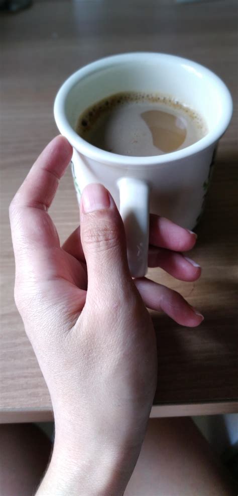 Coffee tastes better when it's 🌧 : r/PHhandsgonewild