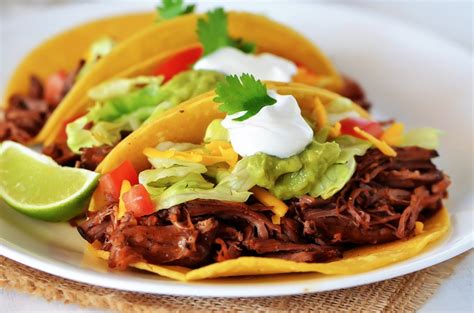 Crock Pot Shredded Beef Tacos