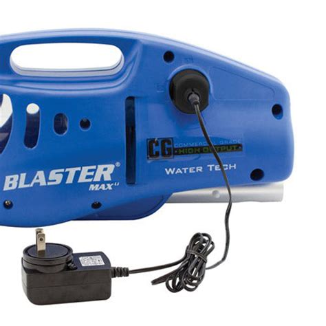 Water Tech Pool Blaster Max Li 30000ML | Water Tech 30000ML — Sunplay