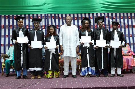 Université Ouaga 1 Professeur Joseph Ki Zerbo six nouveaux chirurgiens