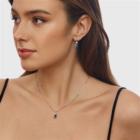 Sapphire Earring And Necklace Set In White Gold Klenota