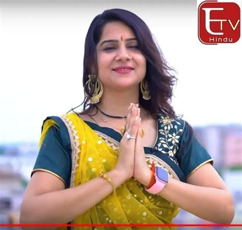 अंजलि द्विवेदी का जीवन परिचय Anjali Dwivedi Singer Biography In