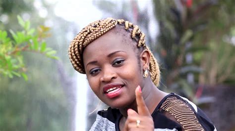 Sarafina Salim - Araramia Kiugu (Official video) - YouTube