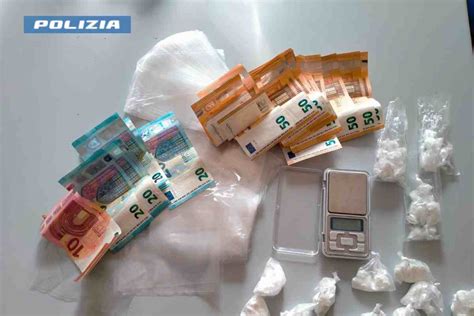 Roma Operazione Antidroga 3 Arresti E Oltre 35 Chili Di Stupefacenti