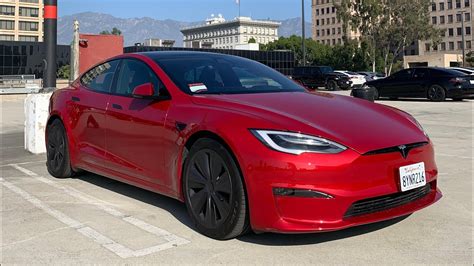 Tesla Model S Plaid Achieves New Quarter Mile World Record In Seconds