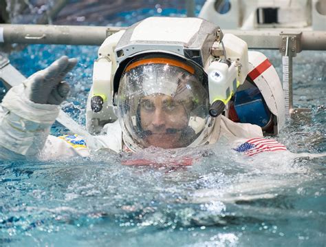 Former Navy SEAL Survived ‘Hell Week’ En Route to Space