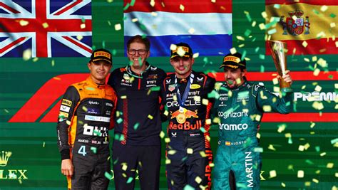 Verstappen Gana Norris Y Alonso Completan El Podio En Interlagos Reporte Carrera Gp De