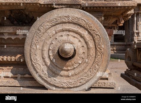 Wheel Of Stone Chariot Vitthala Temple Hampi Karnataka India Asia