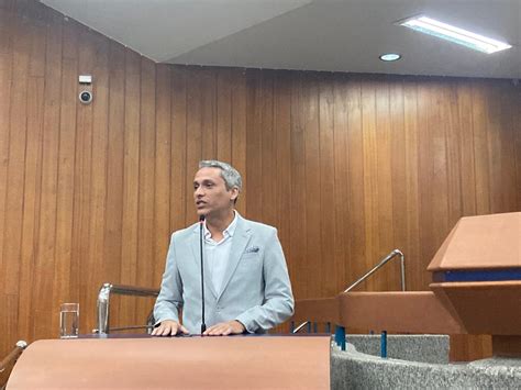 Gayer diz que Goiânia passa por processo de degradação e brinca