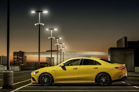 Photo Mercedes Classe Cla Coupé C118 35 Amg 4matic Berline 2019