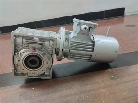 Sae Ph Ac And Pha C Horizontal Type Helical Gearbox At Rs