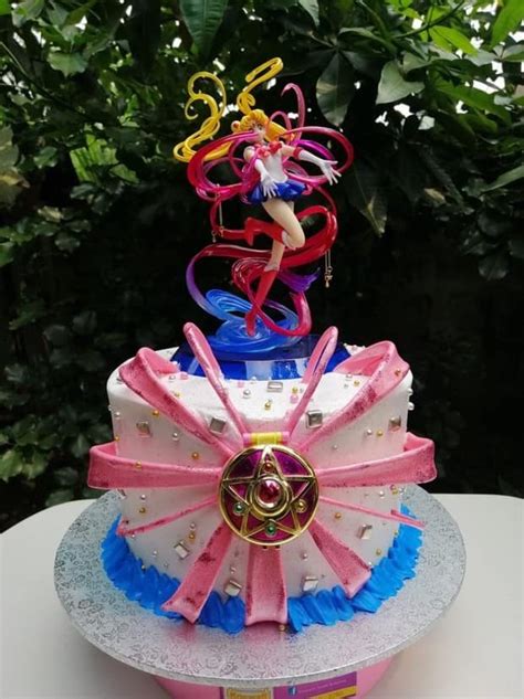 Pin By Karina Mendoza On Baking Ideas Sailor Moon Cakes Sailor Moon