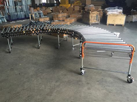 Vehicle Loading Unloading Roller Conveyor System Zinc Plated Flexible