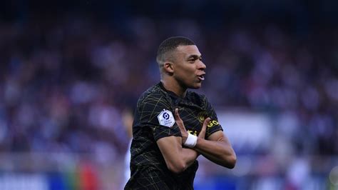 Otro palo desde PSG a Mbappé El que no respete el escudo no debe