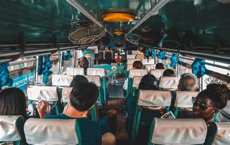 Tips Memilih Tempat Duduk Di Bus Perjalanan Jadi Nyaman