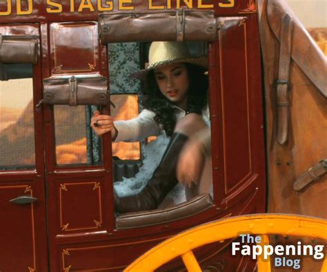 Molly Ephraim Mollyephraim Nude Leaks Photo 9 TheFappening