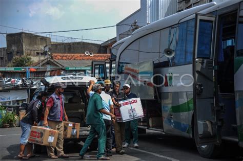 Lonjakan Pemudik Di Terminal Cicaheum Antara Foto