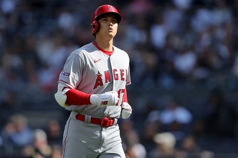 Shohei Ohtani Rumors Dodgers Analyst Believes La Should Pass On Two