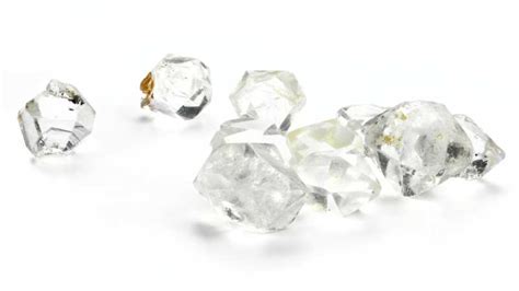 What Are Simulated Diamonds Learn About Diamond Simulants Diamond101