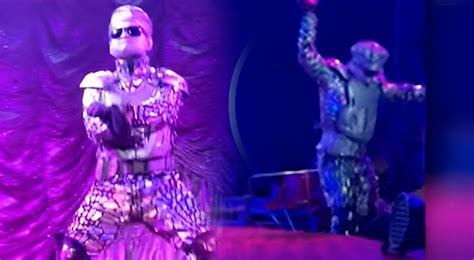 Robot N Sufre Aparatosa Ca Da En Pleno Show De Circo De Cu Ntos