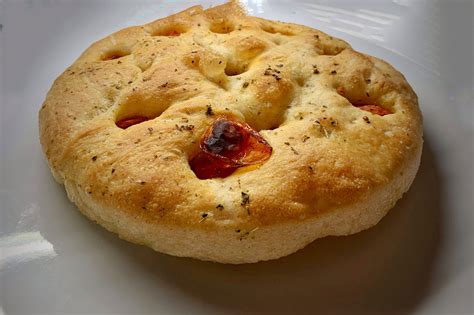 Focaccia Con Pomodorini E Farina 00 Classica Pizza Stories