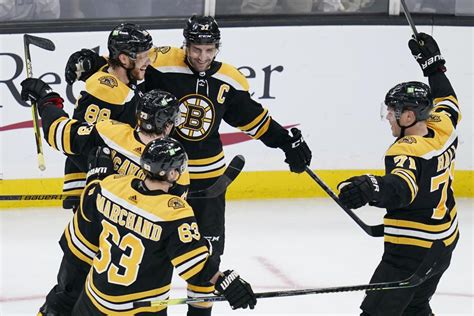 Pastrnak Scores Twice To Lift Bruins Over Kraken Abc6